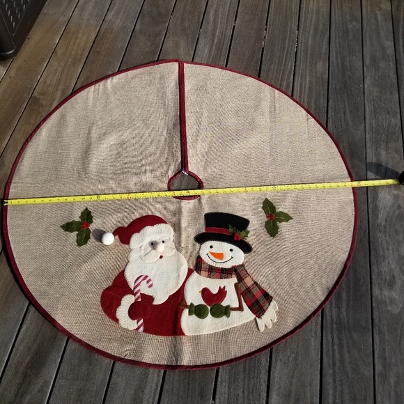 Burlap 48" Round Christmas Tree Skirt Rustic Santa Snowman Cardinal Holly - Picture 6 of 14